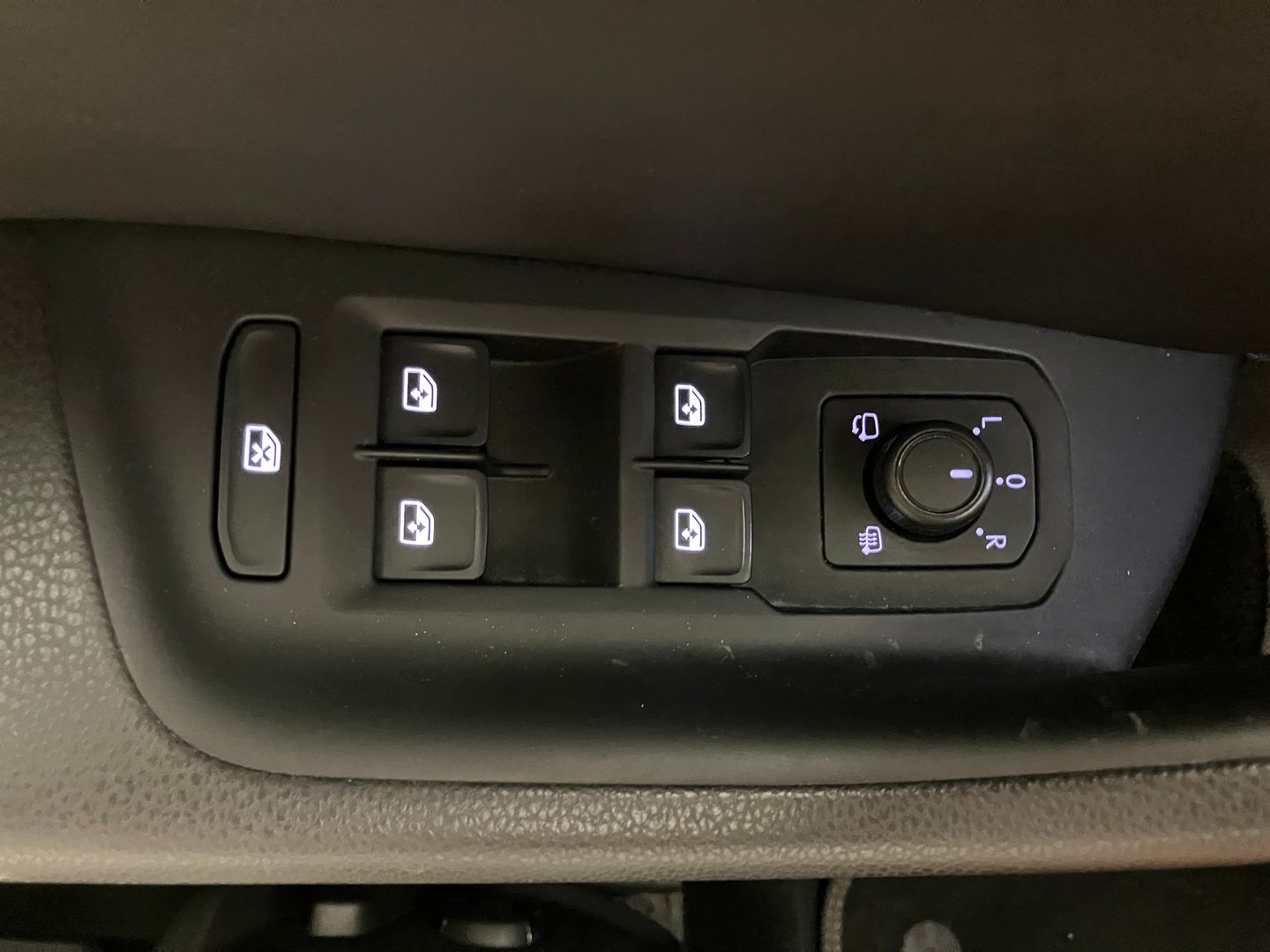 VW Arteon R-Line TSI ACT OPF DSG | Bild 9 von 33