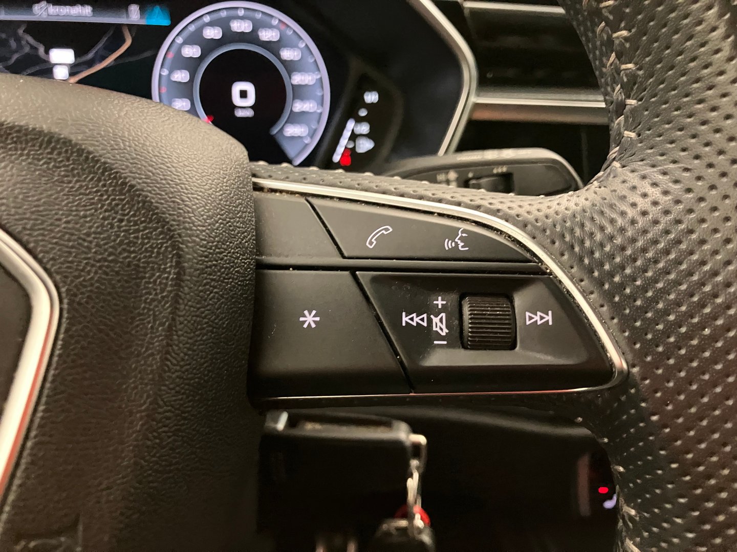 Audi Q3 Sportback 35 TFSI S line | Bild 16 von 29