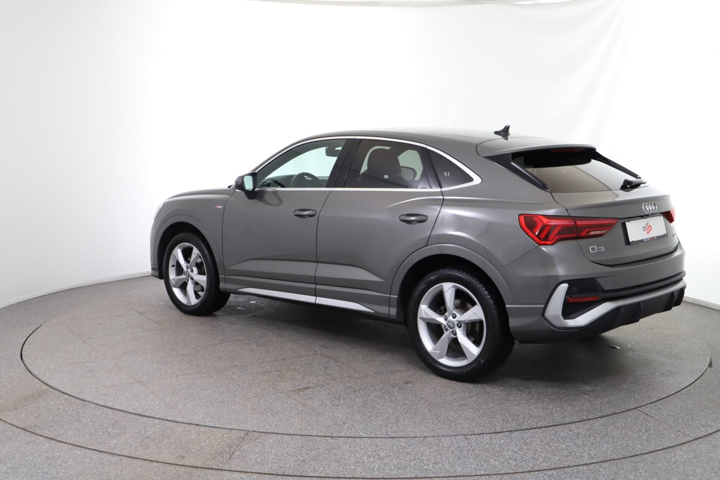 Audi Q3 Sportback 35 TFSI S line | Bild 3 von 29