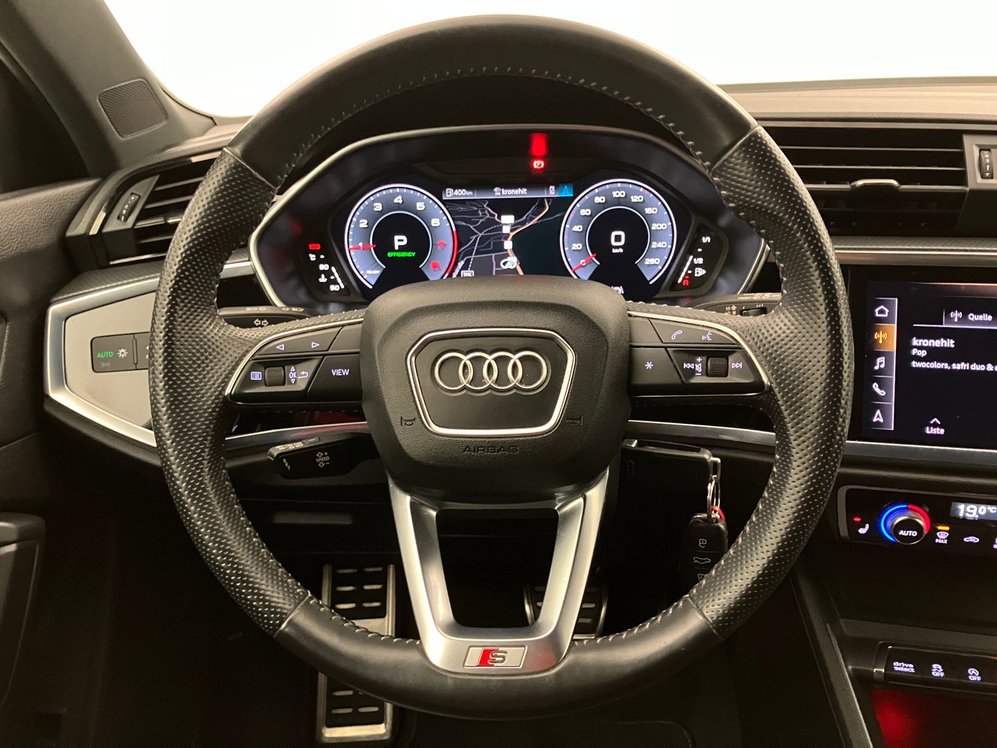 Audi Q3 Sportback 35 TFSI S line | Bild 13 von 29