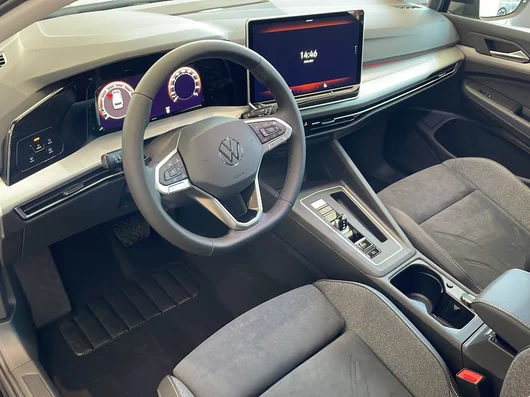 Bild eines Golf Variant Business mHeV TSI DSG