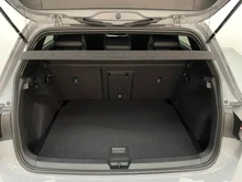 VW Golf Sport mHEV TSI DSG in Mondsteingrau Dach schwarz