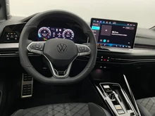 VW Golf Sport mHEV TSI DSG in Mondsteingrau Dach schwarz