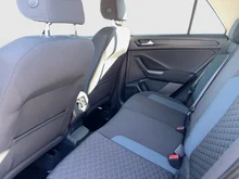 VW T-Roc iQ Drive TSI ACT OPF DSG in White Silver Metallic Dach Schwarz