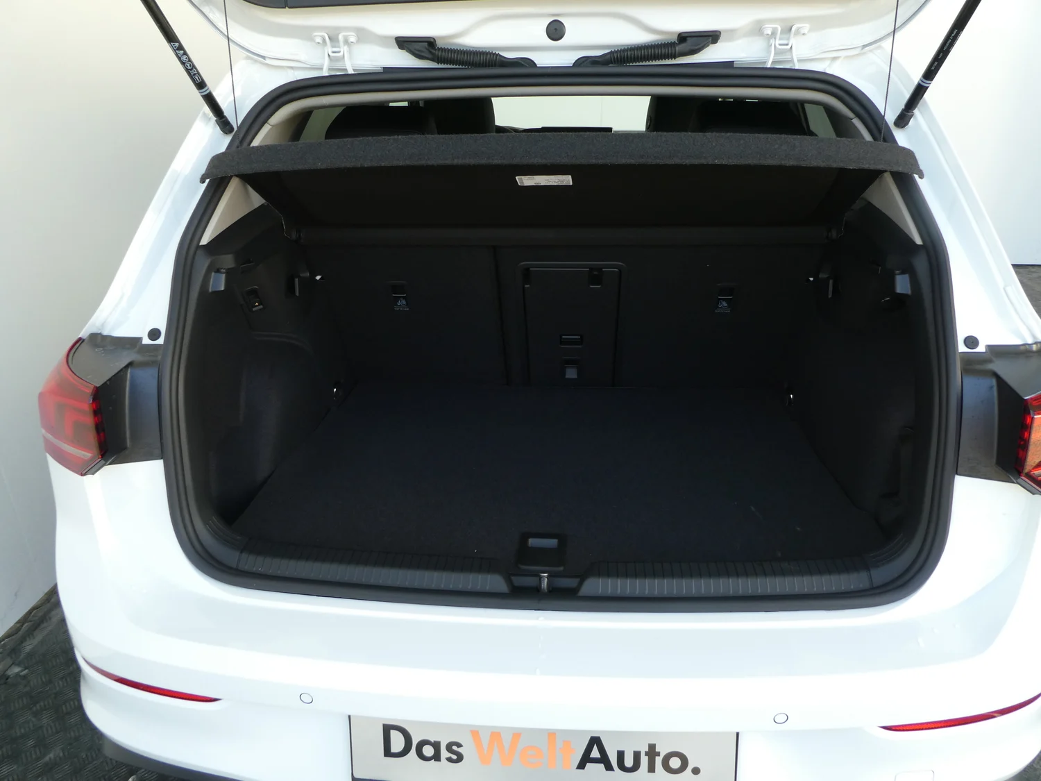 Bild eines VW Golf Rabbit eHybrid DSG 150 kW