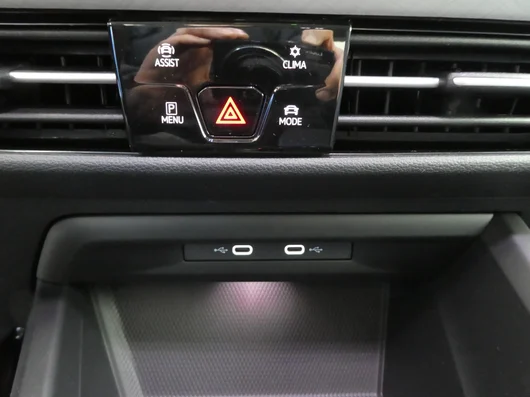 Bild eines VW Golf Rabbit eHybrid DSG 150 kW