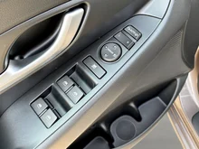 Hyundai i30 Trend in dunkelbraun - metallic