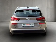 Hyundai i30 Trend in dunkelbraun - metallic