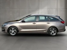 Hyundai i30 Trend in dunkelbraun - metallic