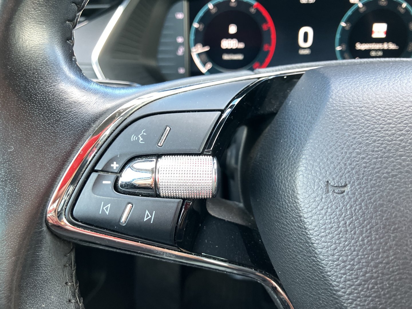 Škoda OCTAVIA Combi Business TDI | Bild 13 von 24