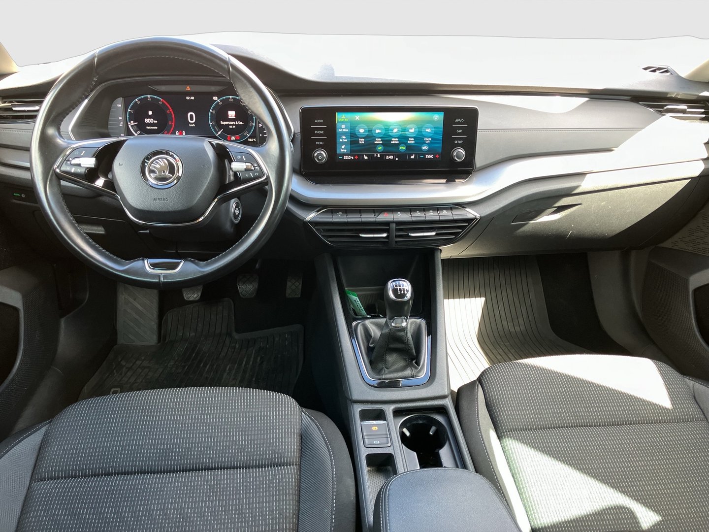Škoda OCTAVIA Combi Business TDI | Bild 10 von 24