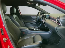 Mercedes A A 180 d Edition 1 in Dunkelgrau Metallic