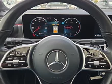 Mercedes A A 180 d Edition 1 in Dunkelgrau Metallic