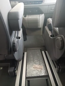 VW Multivan Edition ÜH TDI in Puregrey/Dach Deepblack
