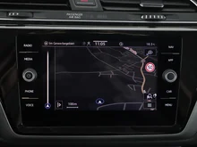 VW Touran Sky TDI DSG in DELFINGRAU METALLIC