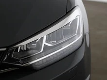 VW Touran Sky TDI DSG in DELFINGRAU METALLIC
