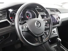 VW Touran Sky TDI DSG in DELFINGRAU METALLIC