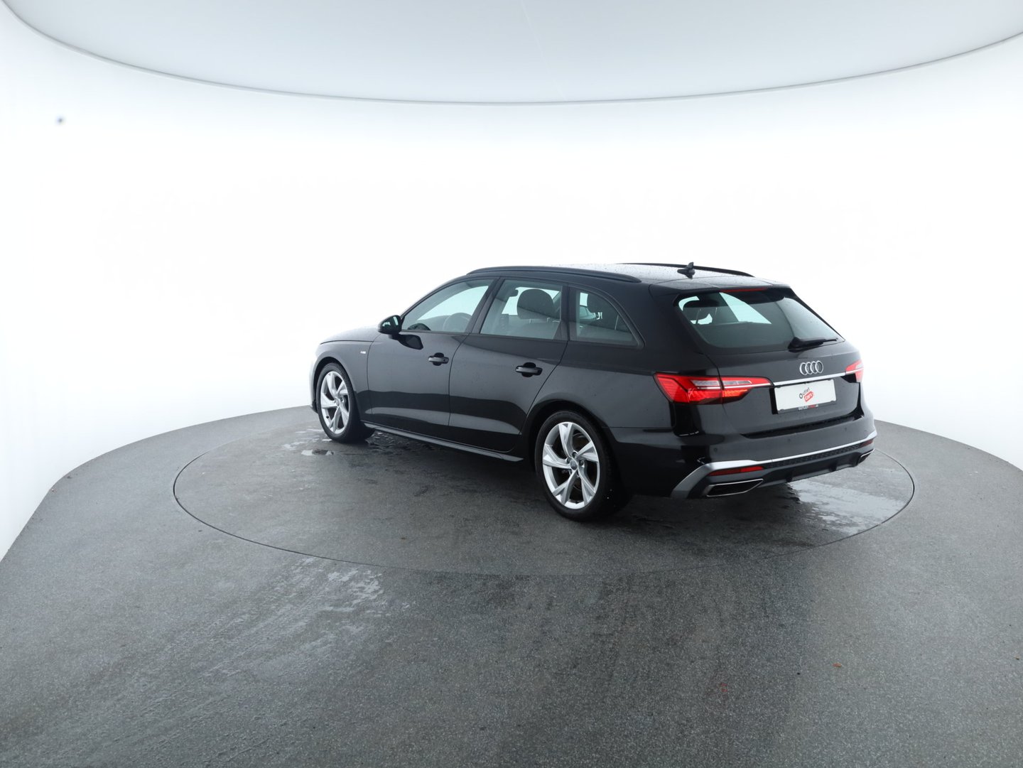 Audi A4 Avant 35 TFSI S line | Bild 2 von 12