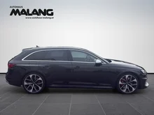Audi RS4 Avant RS 4 Avant in mythosschwarz metallic