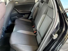 VW Polo in Deep Black Perleffekt