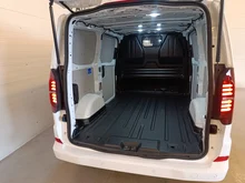 VW Kastenwagen Transporter Kastenwagen TDI in Clear White