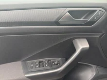 VW T-Roc TSI OPF in Deep Black Perleffekt