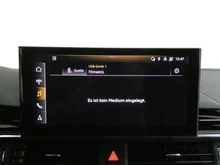 Audi A4 Avant 35 TDI S line in T9 Ibisweiß