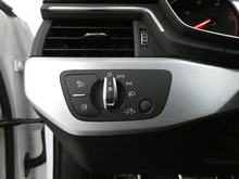 Audi A4 Avant 35 TDI S line in T9 Ibisweiß