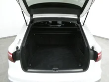Audi A4 Avant 35 TDI S line in T9 Ibisweiß