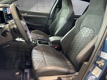 VW Golf Variant Sport mHeV DSG in Anemonenblau Metallic