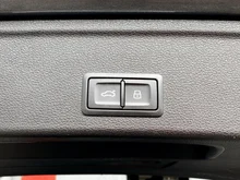 Audi A4 Avant 35 TDI S line in DAYTONAGRAU PERLEFFEKT