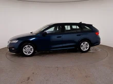 Škoda Octavia Combi Ambition TDI in LAVA-BLAU METALLIC