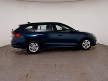 Škoda Octavia Combi Ambition TDI in LAVA-BLAU METALLIC