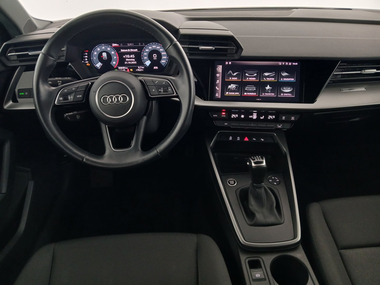 Audi A3 Sportback 30 TFSI | Bild 14 von 32