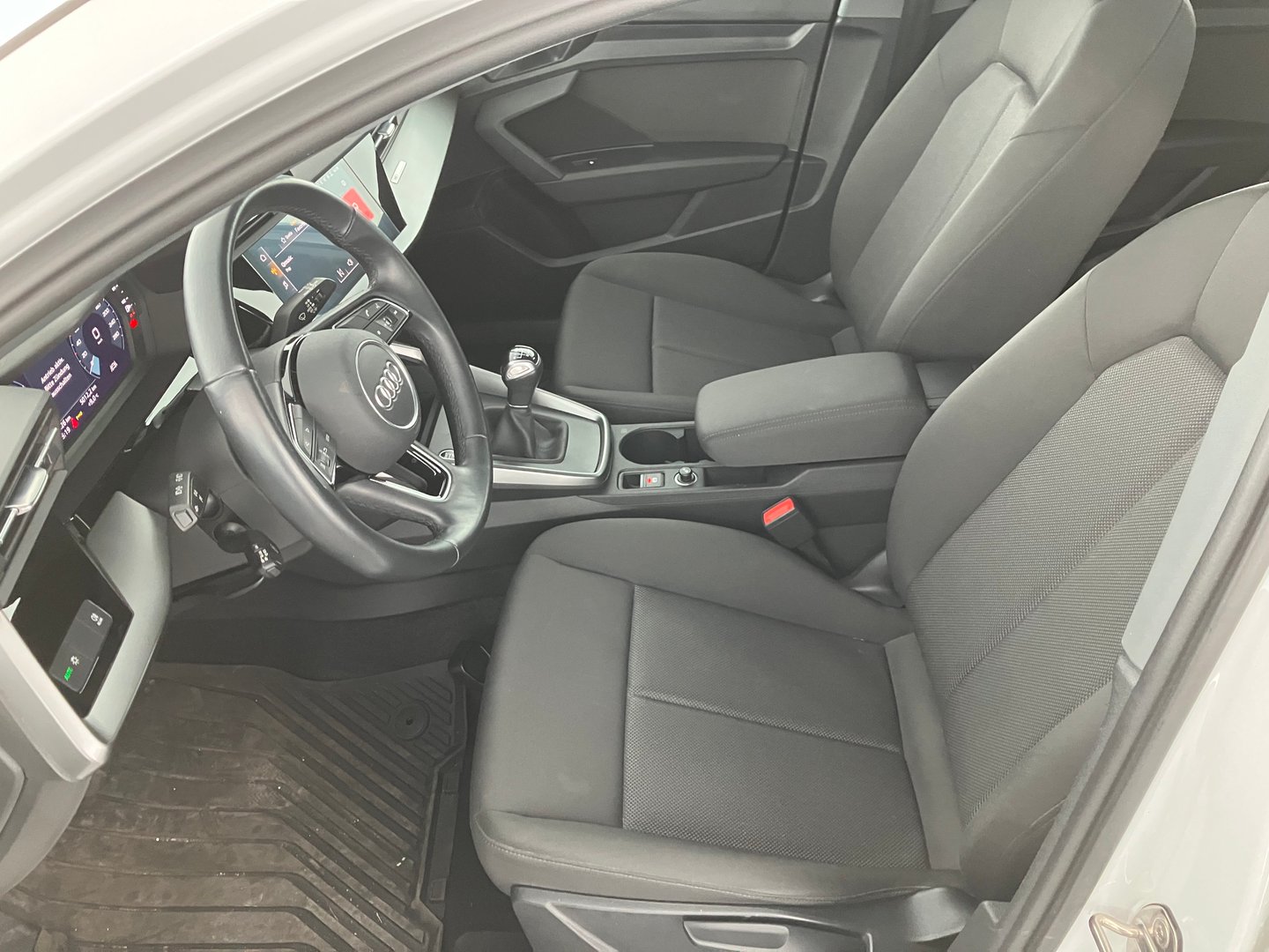 Audi A3 Sportback 30 TFSI | Bild 5 von 12