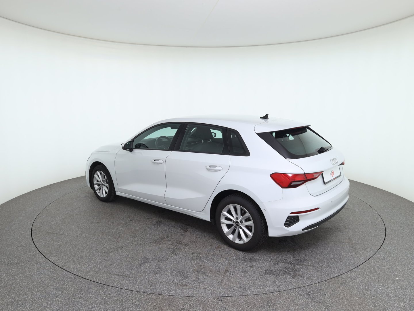 Audi A3 Sportback 30 TFSI | Bild 7 von 32