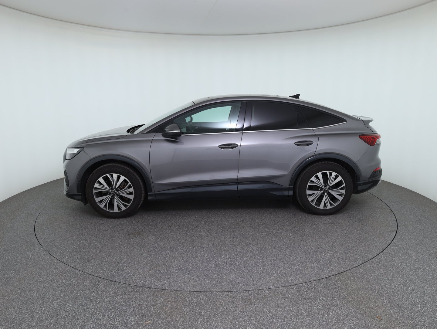 Audi Q4 Sportback 40 e-tron | Bild 8 von 35