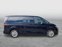 VW Multivan Business ÜH eHybrid 180 kW 4M in Deepblack Perleffekt