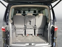 VW Multivan Business ÜH eHybrid 180 kW 4M in Deepblack Perleffekt