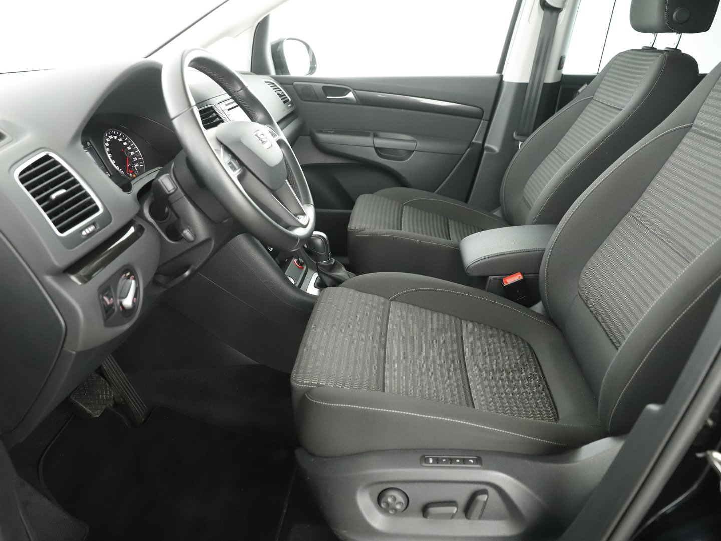 SEAT Alhambra Xcellence TDI DSG | Bild 3 von 24
