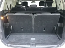 VW Touran Comfortline BMT TSI EVO in PURE WHITE
