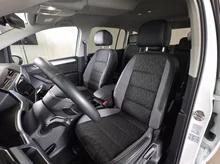 VW Touran Comfortline BMT TSI EVO in PURE WHITE