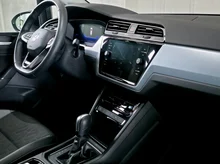 VW Touran Comfortline BMT TSI EVO in PURE WHITE