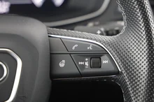 Audi Q5 55 TFSI e quattro S line in DAYTONAGRAU PERLEFFEKT