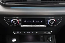 Audi Q5 55 TFSI e quattro S line in DAYTONAGRAU PERLEFFEKT