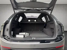 Škoda Peaq Sportline 90x in Graphit-Grau Metallic