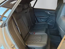 Audi Q8 e-hybrid quattro 360 kW in Nardograu