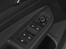 VW Golf Sport mHEV TSI DSG in Mondsteingrau