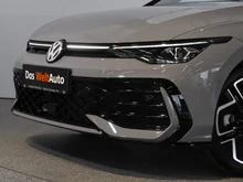 VW Golf Sport mHEV TSI DSG in Mondsteingrau