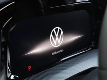 VW Golf Sport mHEV TSI DSG in Mondsteingrau